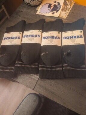 Bombas Size XLarge (Size 13-16) 4ct Calf Socks New In Package